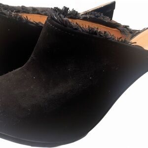 Giuseppe Zanotti suede heels